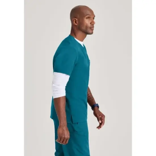 Barco Unify Men's Rally 3-Pocket V-Neck Scrub Top image {2}