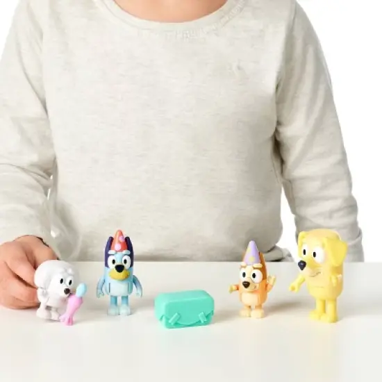 Bluey Pass the Parcel Figures - 4pk image {5}