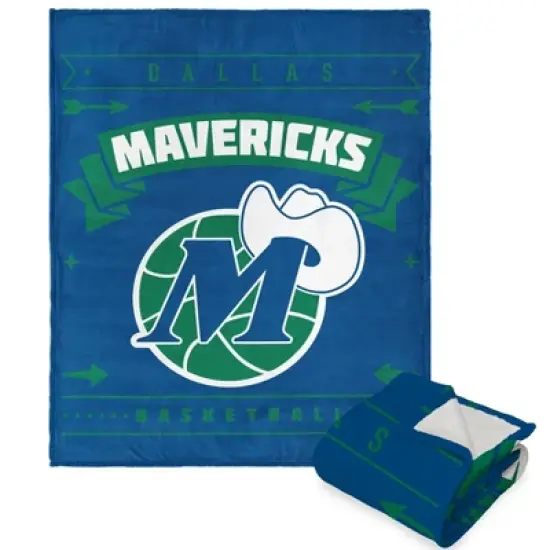 NBA Dallas Mavericks Hardwood Classics Silk Touch Faux Shearling Throw Blanket image {5}