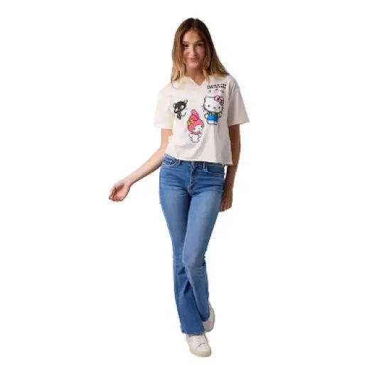 Hello Kitty & Friends Chococat My Melody & Hello Kitty Women's Sand V-Neck Short Sleeve Cropped Tee image {3}