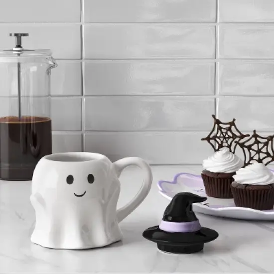 7.8 fl oz Figural Mini Ghosty Mug with Lid - Hyde and EEK! Boutique&trade; image {1}