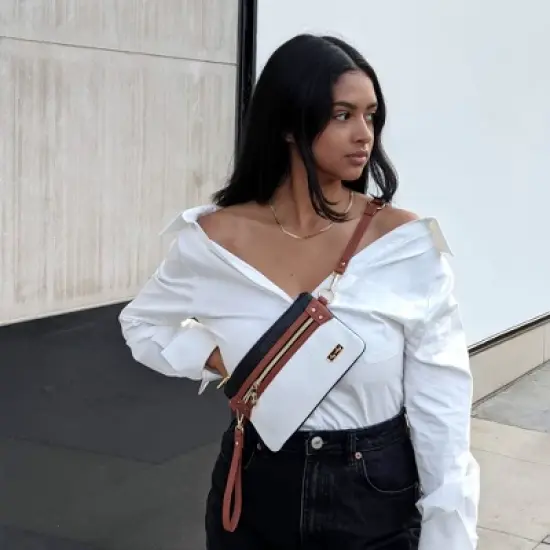 Itzy Ritzy Boss Pouch - Coffee & Cream image {1}