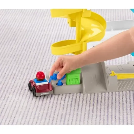 Fisher-Price Little People Helpful Neighbors Wheelie Garage image {4}