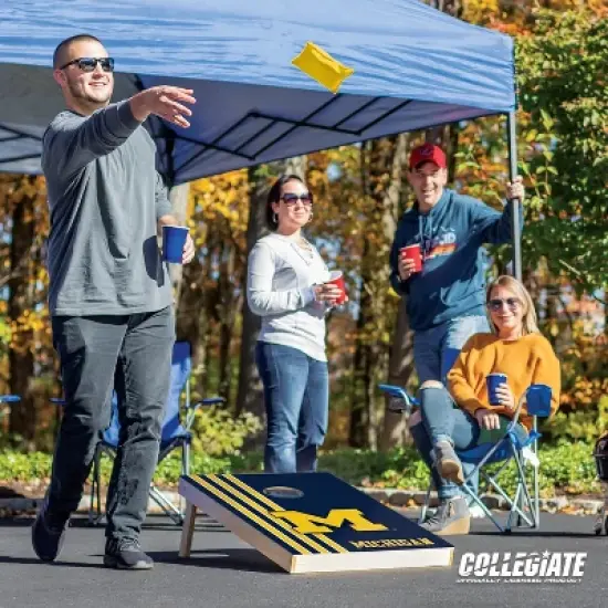 NCAA Michigan Wolverines 2'x3' Wood Cornhole Set image {6}