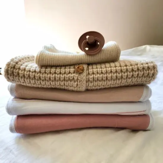 Ely's & Co. Hourglass Shape Fleece Burp Cloths  5 Piece Set image {4}