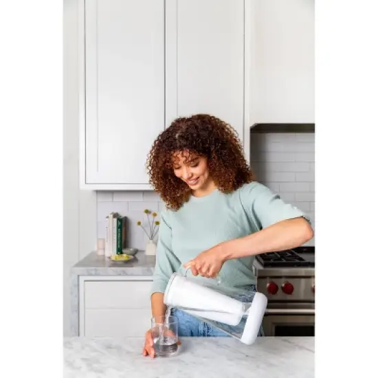 LifeStraw Home Water Filter Pitcher 7 Cup + Silicone Base Glass image {2}