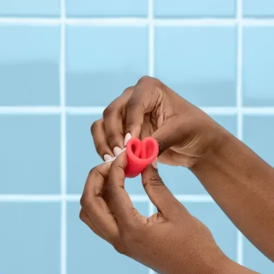 The Honey Pot Silicone Menstrual Cup - Size 1 image {4}