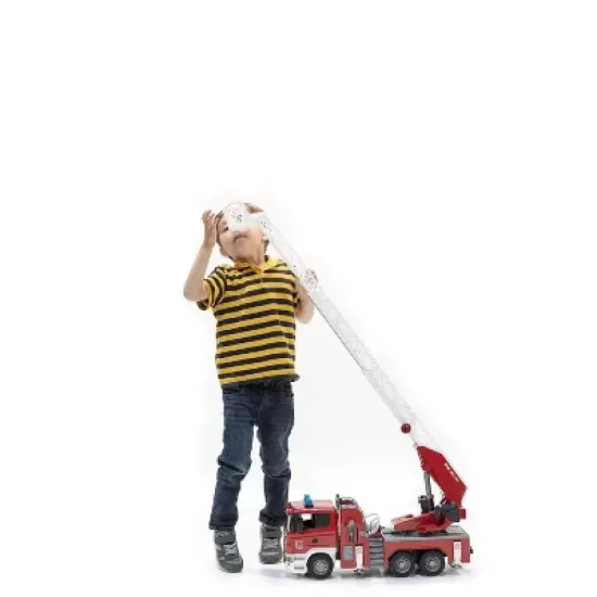 Bruder SCANIA R-Series Fire Engine with Water Pump and Light & Sound Module image {3}