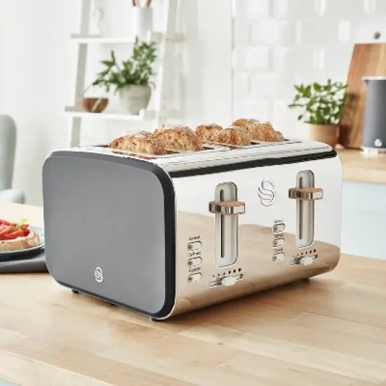 Swan Nordic 4 Slice Toaster image {3}
