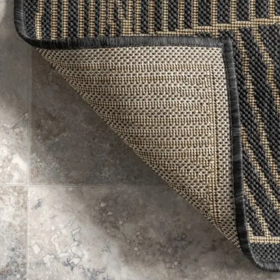 nuLOOM Myrna Geometric Indoor/Outdoor Patio Area Rug image {6}