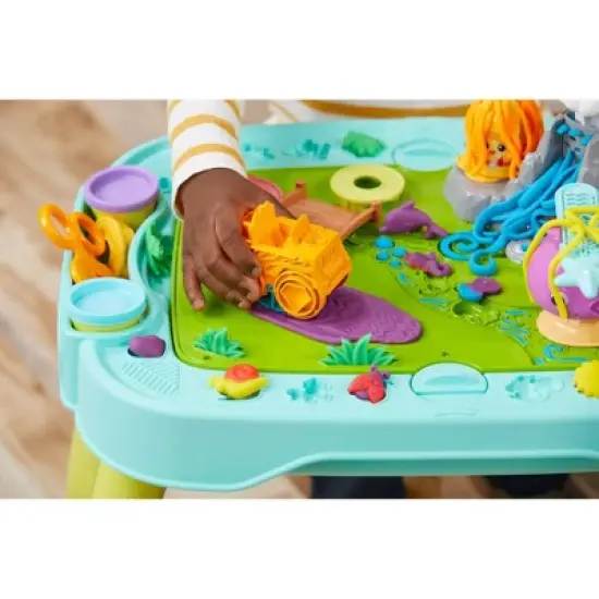 Play-Doh All in 1 Creativity Starter Station image {12}