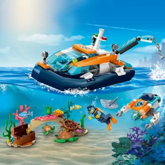 LEGO City Explorer Diving Boat Ocean Building Toy Set 60377 image {2}