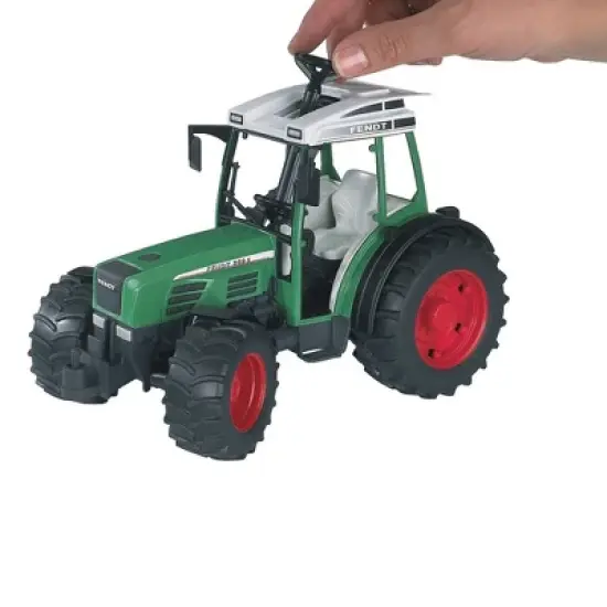 Bruder Fendt Farmer 209 S image {4}
