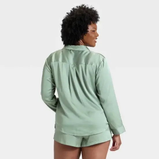 Women's Satin Notch Collar Long Sleeve Shirt and Shorts Pajama Set - Auden&trade; image {4}