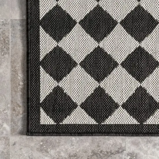 nuLOOM Valery Checkered Indoor/Outdoor Patio Area Rug image {4}