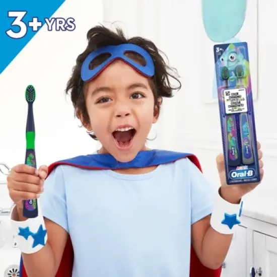 Oral-B Kids' Manual Toothbrush with Extra Soft Color Changing Bristles - 2ct image {2}