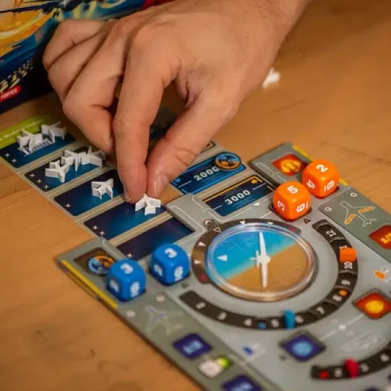 Hachette Boardgames Sky Team Board Game image {2}