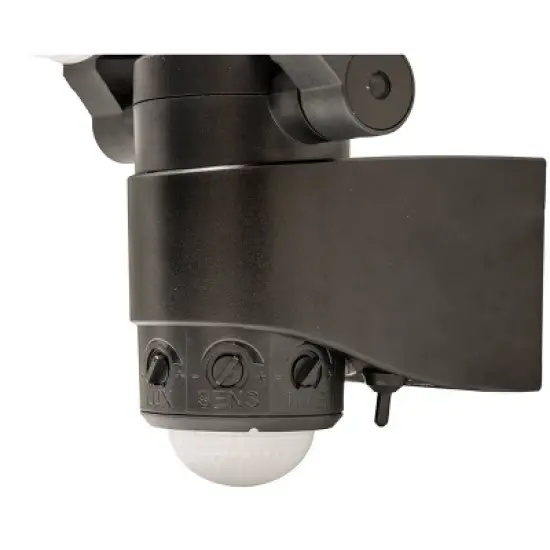 Maxsa Innovations Battery Powered Motion Activated Dual Head LED Security Spotlight: Outdoor Security Light, Weather-Resistant image {1}