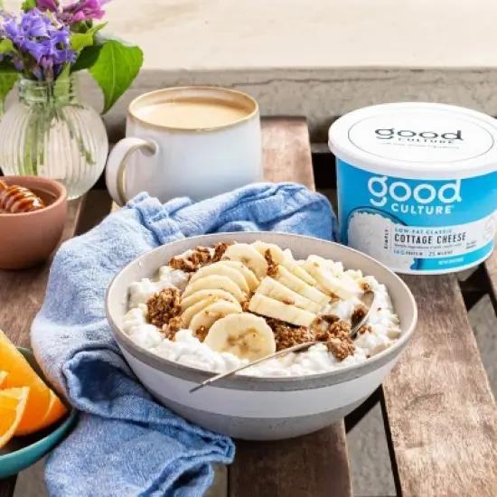 Good Culture 2% Milkfat Simply Cottage Cheese - 16oz image {2}