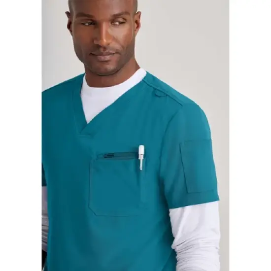 Barco Unify Men's Rally 3-Pocket V-Neck Scrub Top image {4}