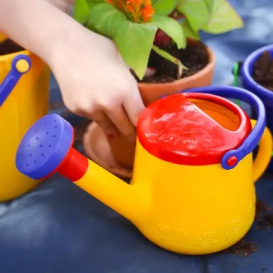 Spielstabil Classic Yellow Children's Watering Can - Holds 1 Liter image {4}