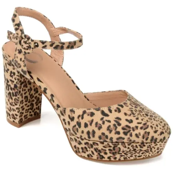 Journee Collection Womens Roslynn Almond Toe High Block Heel Pumps image {11}