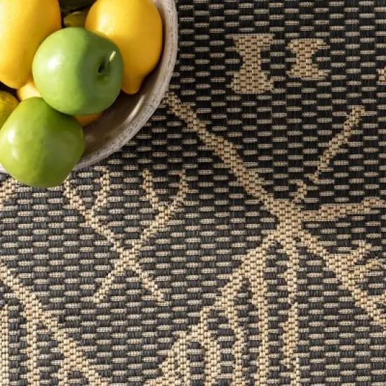 nuLOOM Marlow Geometric Aztec Indoor and Outdoor Patio Area Rug image {5}