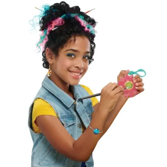 Art Squad Vannah Doll image {4}