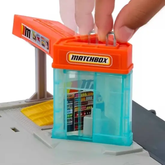 MBX Action Drivers Super Car Wash Playset image {4}