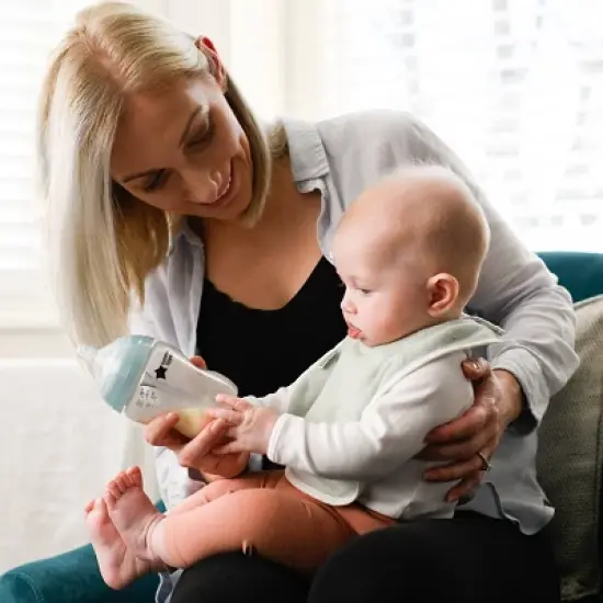 Tommee Tippee Advanced Anti-colic Baby Bottle - Turquoise - 9oz/3pk image {4}