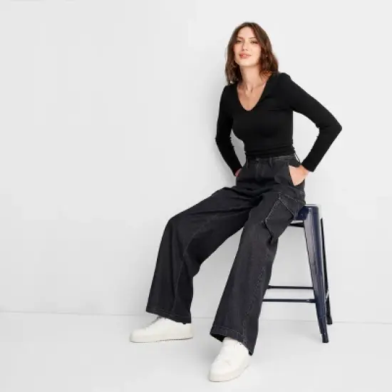 Women's Long Sleeve Slim Fit Reversible Seamless T-Shirt - A New Day&trade; image {2}