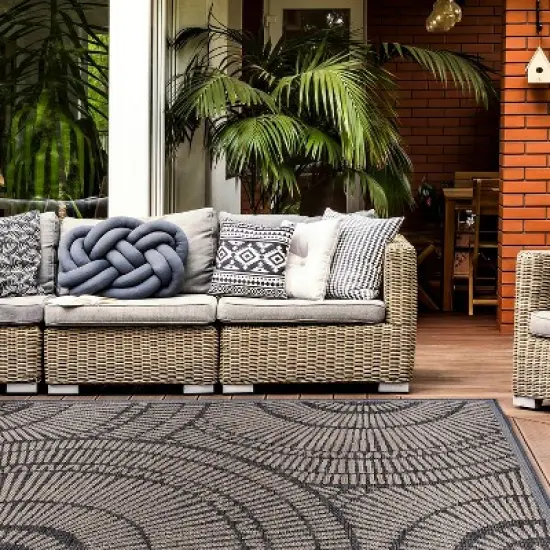 World Rug Gallery Abstract Indoor/Outdoor Area Rug image {5}