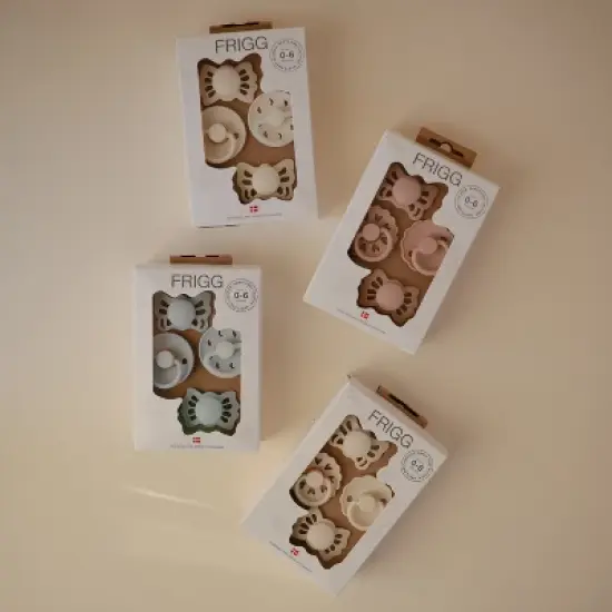 FRIGG Baby's First Pacifier Floral Heart (Cream) 4-Pack image {4}