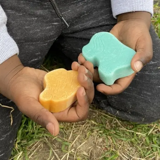 Yellow Door Little Lands &ndash; Fantasy Figures, Set of 8 Stone Figures image {4}