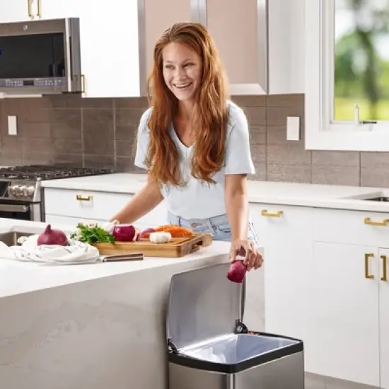 Plasticplace Simplehuman&reg;* Code J Compatible Drawstring Trash Bags image {1}