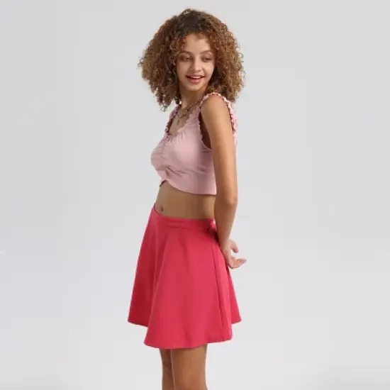 Women's Puckered Scoop Neck Cropped Tank Top image {1}