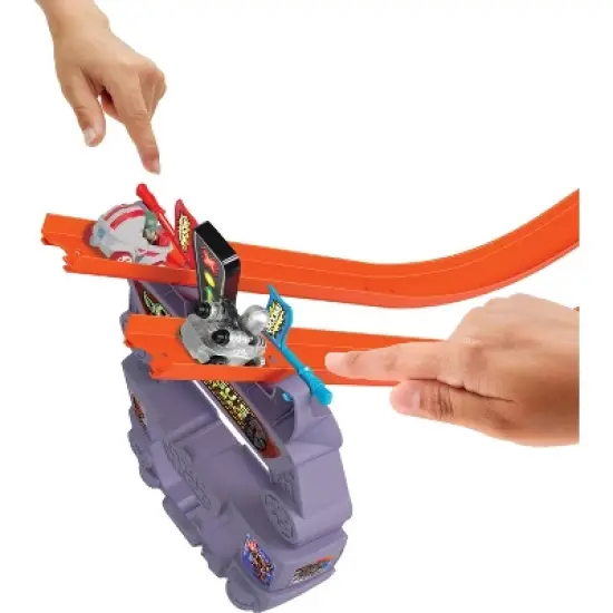 Hot Wheels RacerVerse Star Wars Grogu's Great Race Track Set image {1}