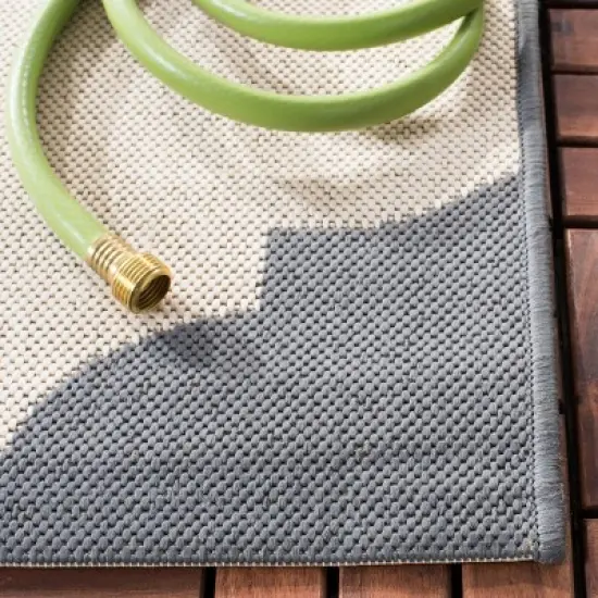 Courtyard CY6162 Power Loomed Indoor and Outdoor Rug - Safavieh image {2}