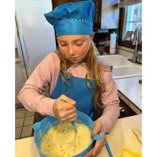 Kids' Baking Set &ndash; Complete Baking Kit with Mixing Bowl, Rolling Pin, Cookie Cutter, Apron, Chef Hat & More &ndash; Available in Pink or Blue image {5}