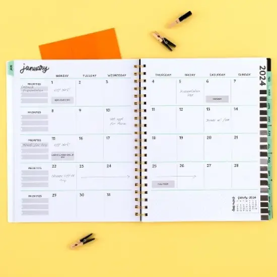 The Paper Curator for Cambridge 2024 11"x9.375" Weekly/Monthly Maze Black image {2}