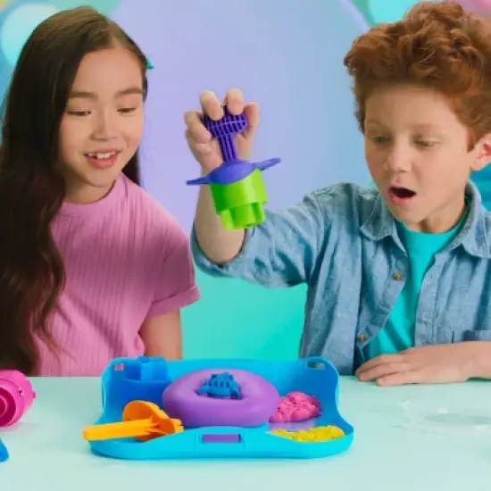 Kinetic Sand Squish Motion Set image {1}