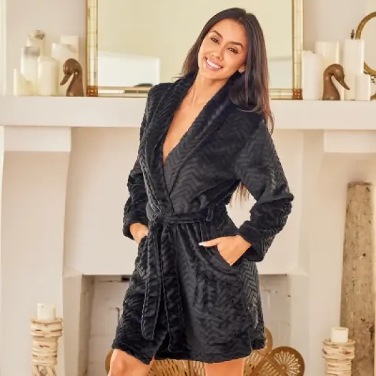Women's Warm Soft Plush Fleece Bathrobe, Knee Length Robe, Chevrons image {1}