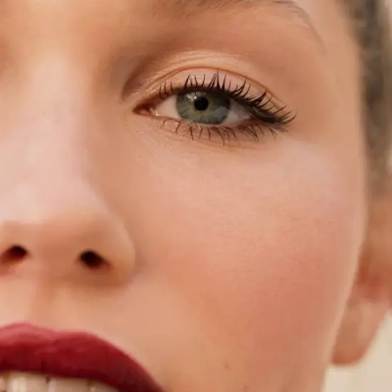 Well People Expressionist Pro Mascara image {4}