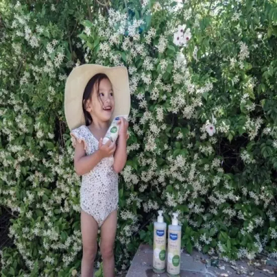 Mustela Organic Micellar Baby Bath Wash Water with Olive Oil and Aloe - Fragrance Free - 13.5 fl oz image {3}