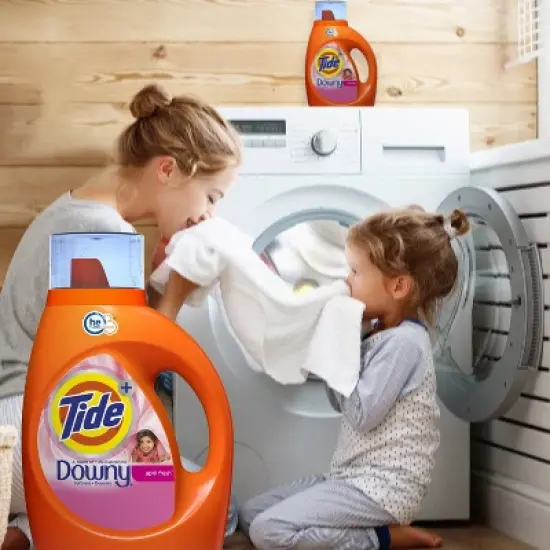 Tide Plus Downy High Efficiency Liquid Laundry Detergent - April Fresh image {7}