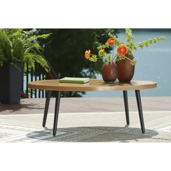 Signature Design by Ashley Horizon Hall Outdoor Coffee Table, Weather-Resistant Aluminum, Two-Tone Brown image {1}