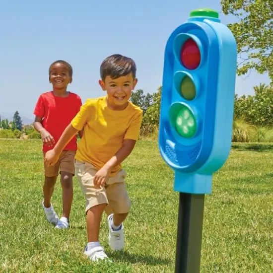 Little Tikes Red Light Green Light image {5}