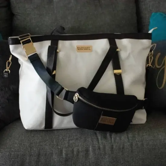 Badgley Mischka Anna Travel Weekender Bag image {9}