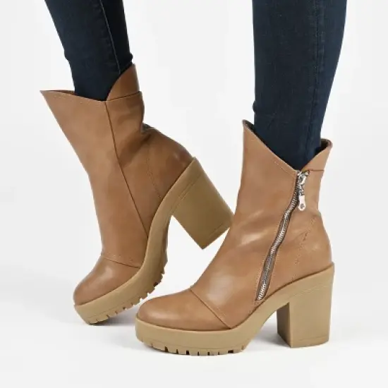 Journee Collection Womens Jaquie Round Toe Platform High Ankle Booties image {8}