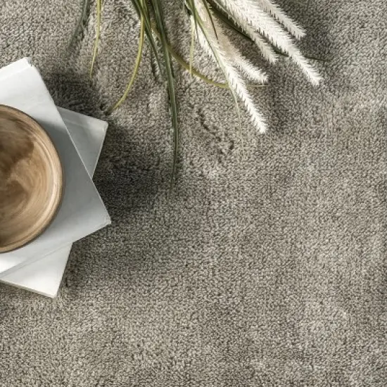 nuLOOM Loni Solid Machine Washable Shag Area Rug image {5}